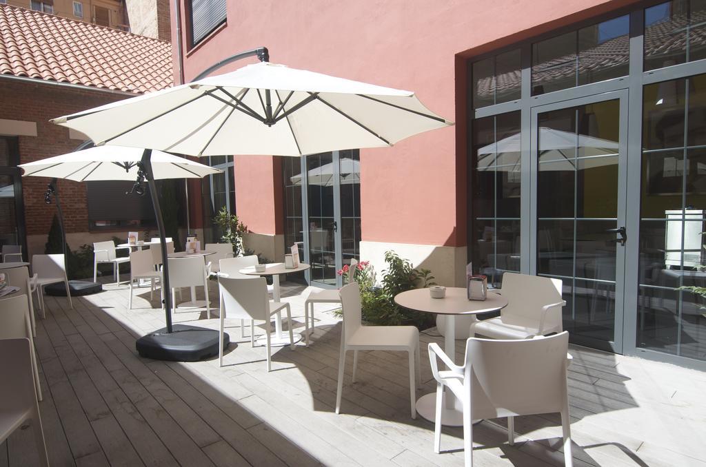 The Book Factory Hostel Βαγιαδολίδ Εξωτερικό φωτογραφία