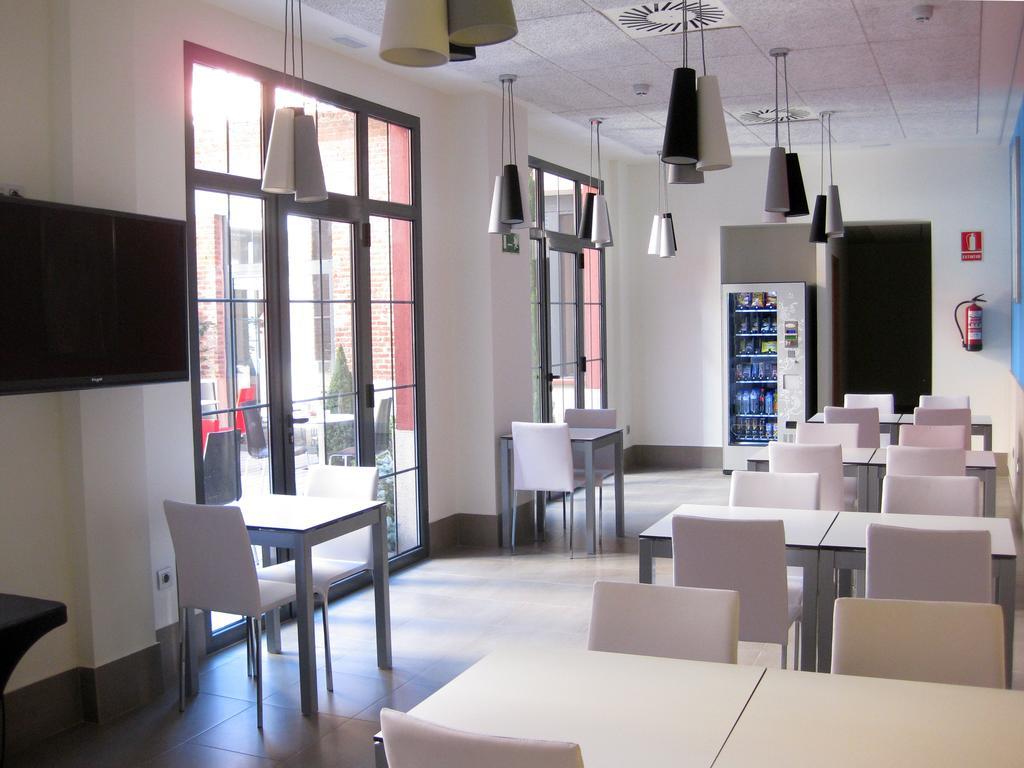 The Book Factory Hostel Βαγιαδολίδ Εξωτερικό φωτογραφία